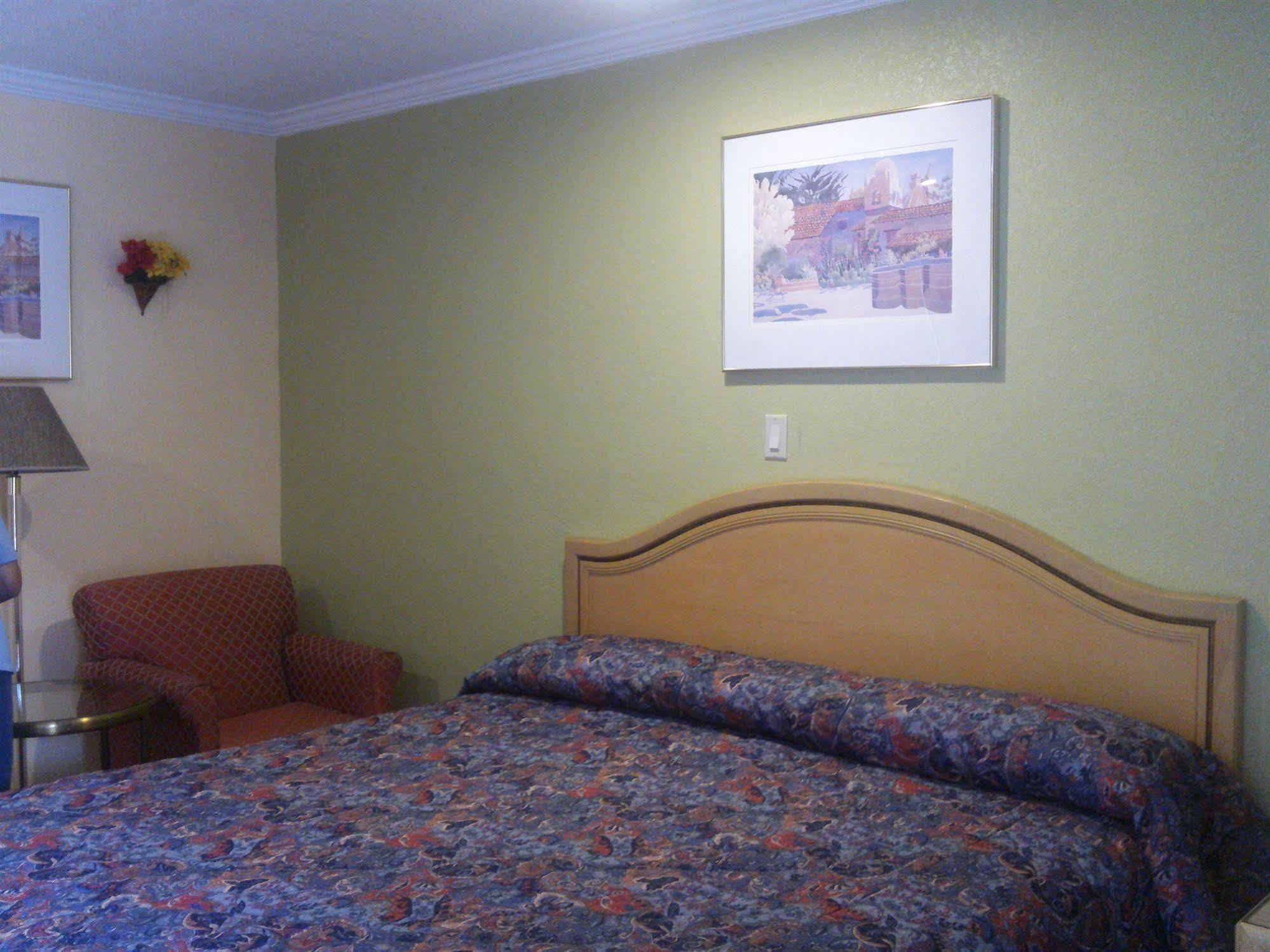 Sunstar Inn Los Banos Luaran gambar